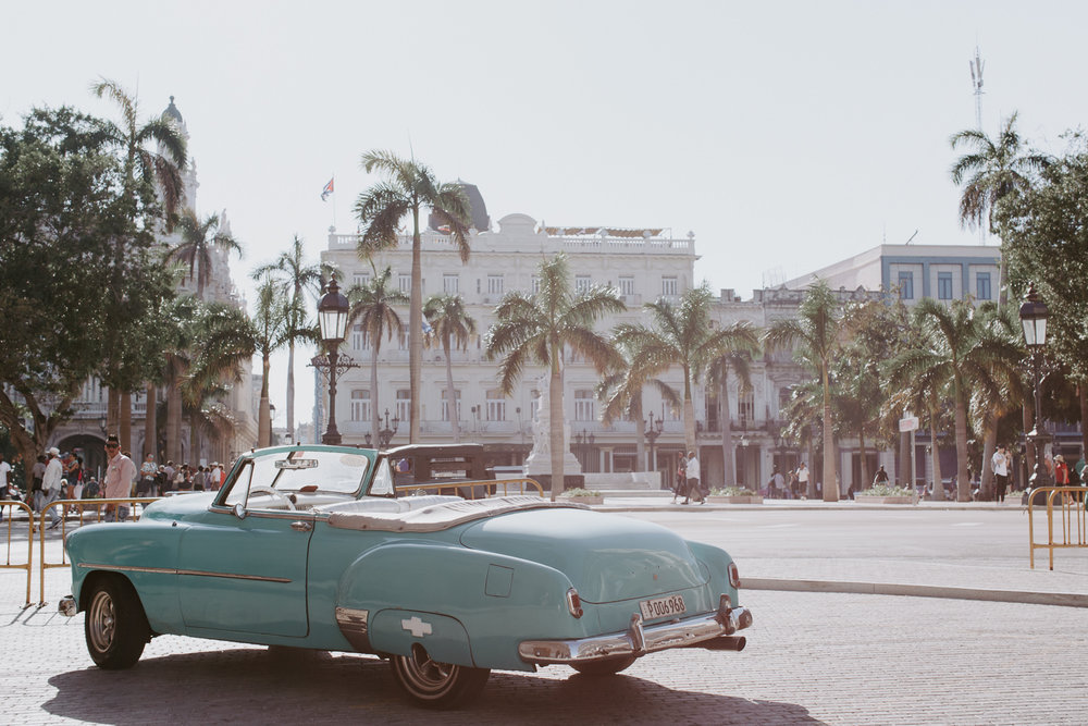 vintage cars in havana