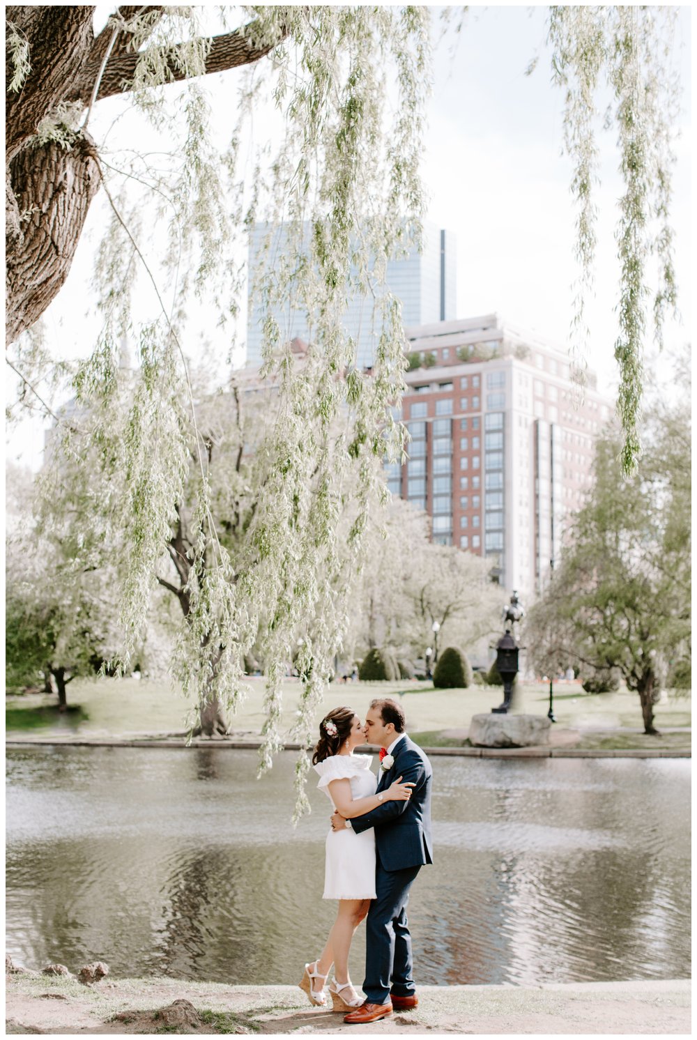 kiss in boston public garden